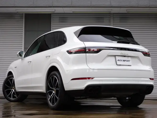 2021 Porsche Cayenne — photo 2 | Tuminion Kenya