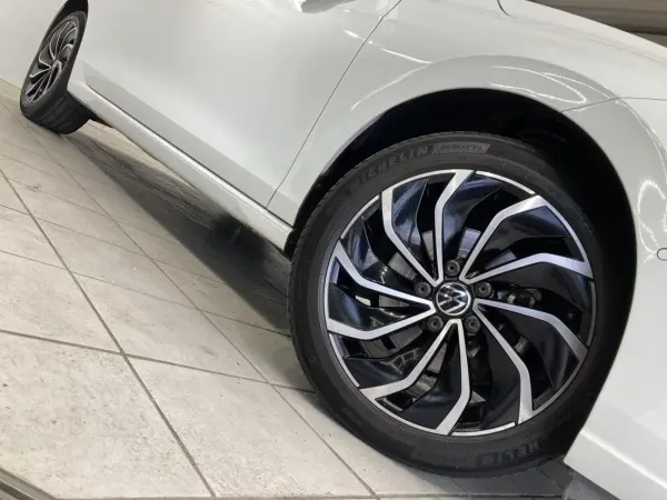 2022 Volkswagen Golf — photo 8 | Tuminion Kenya