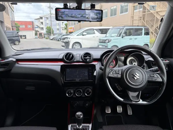 2022 Suzuki Swift — photo 2 | Tuminion Kenya