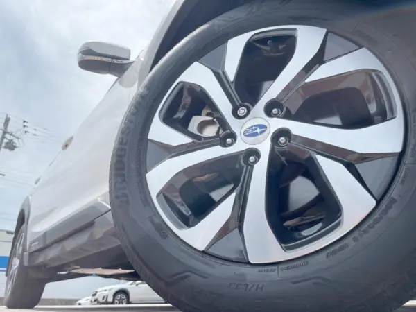 2022 Subaru Legacy Outback — photo 9 | Tuminion Kenya