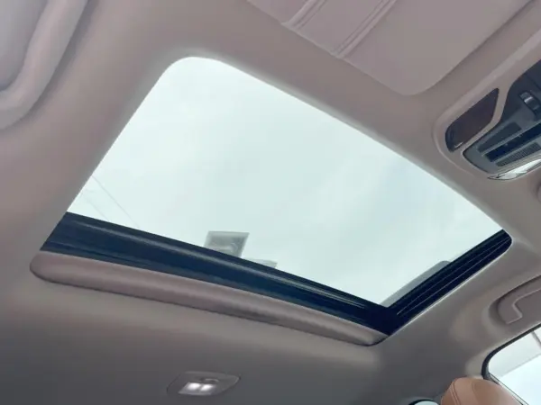2022 Subaru Legacy Outback — photo 3 | Tuminion Kenya