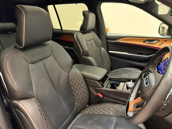 2024 Jeep Grand Cherokee — photo 7 | Tuminion Kenya