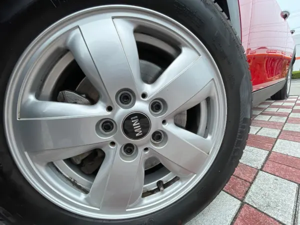 2019 Mini Cooper — photo 9 | Tuminion Kenya