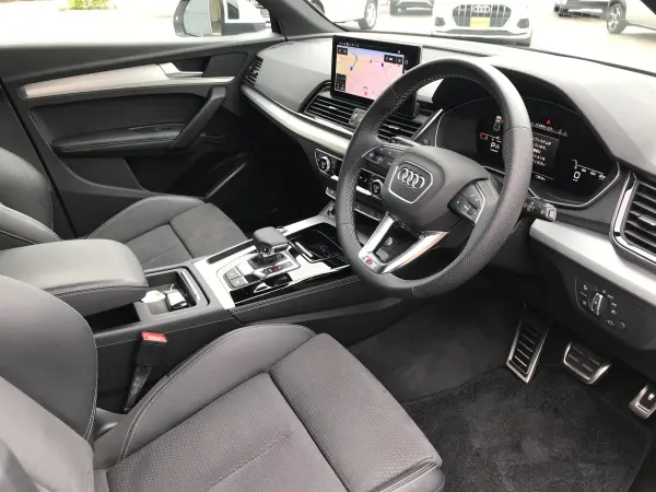 2021 Audi Q5 — photo 8 | Tuminion Kenya