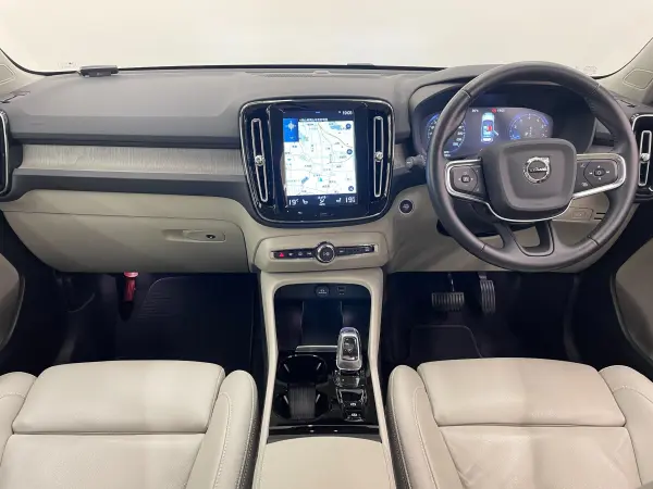 2020 Volvo Xc40 — photo 2 | Tuminion Kenya