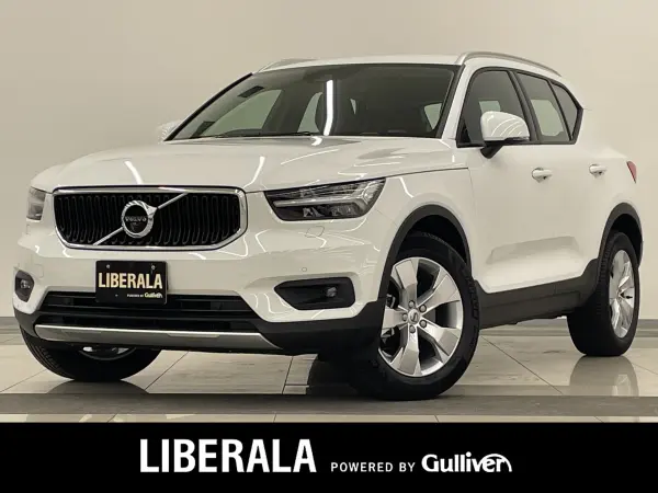 2021 Volvo Xc40 — photo 1