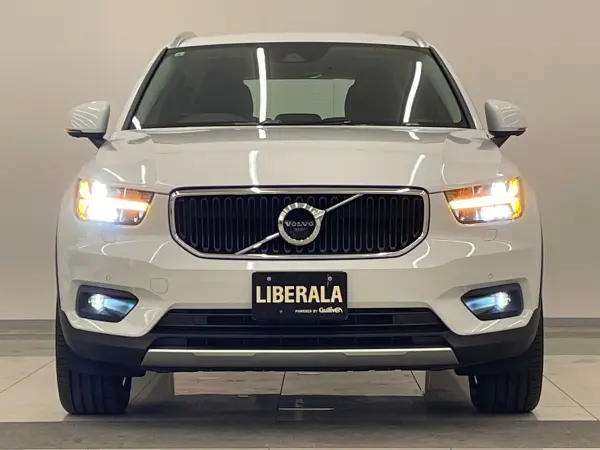 2021 Volvo Xc40 — photo 8 | Tuminion Kenya