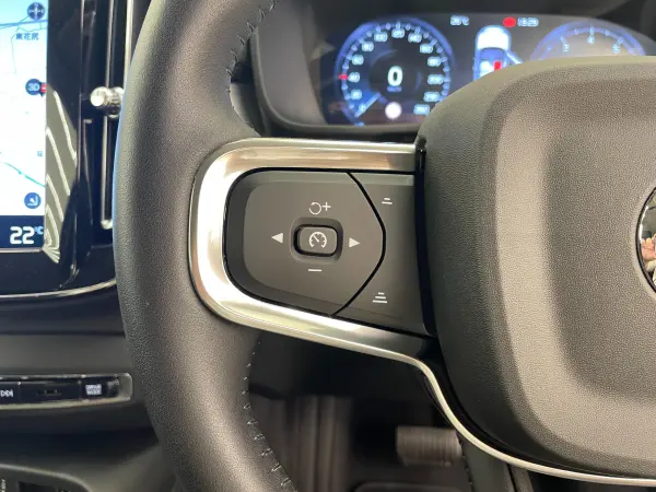 2021 Volvo Xc40 — photo 7 | Tuminion Kenya