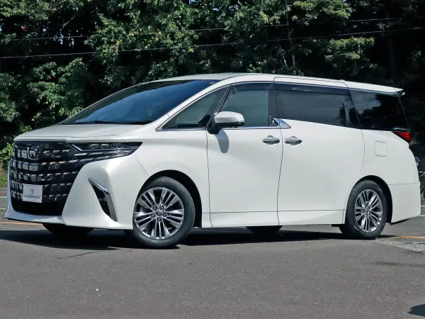 2023 Toyota Alphard — photo 3 | Tuminion Kenya