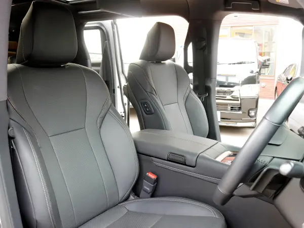 2023 Toyota Alphard — photo 7 | Tuminion Kenya
