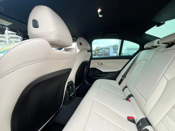 2025 Bmw 3 Series — photo 7 | Tuminion Kenya