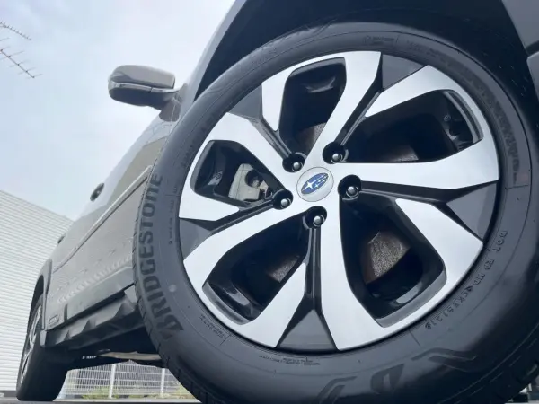 2022 Subaru Legacy Outback — photo 9 | Tuminion Kenya