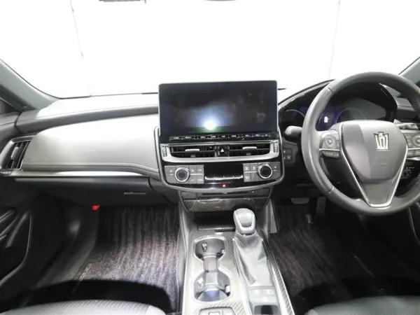 2021 Toyota Crown — photo 7 | Tuminion Kenya