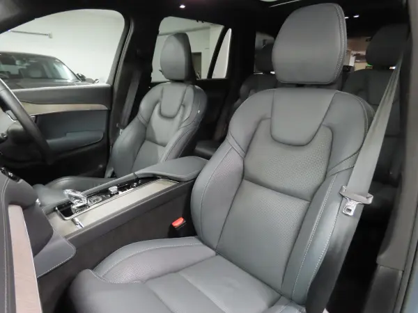 2023 Volvo Xc90 — photo 9 | Tuminion Kenya