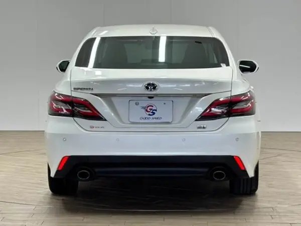 2019 Toyota Crown — photo 9 | Tuminion Kenya
