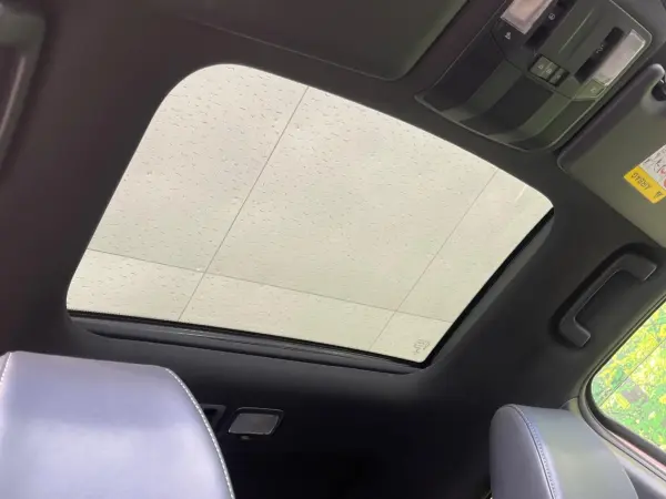 2022 Mitsubishi Eclipse Cross — photo 3 | Tuminion Kenya