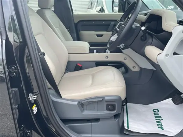 2024 Landrover Defender — photo 7 | Tuminion Kenya