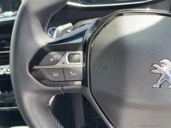 2023 Peugeot 208 — photo 7 | Tuminion Kenya