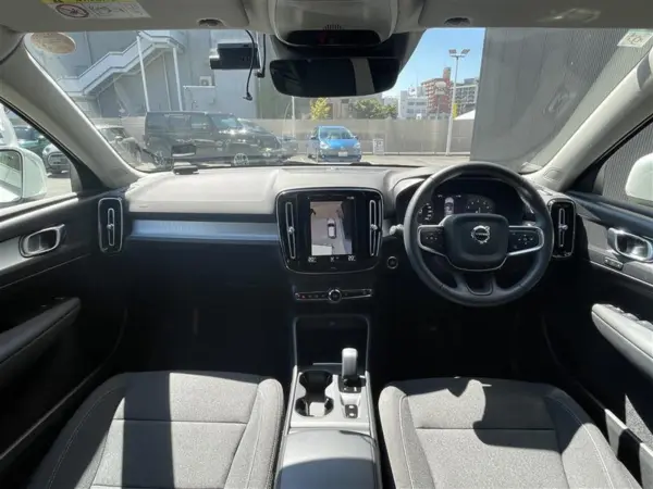 2021 Volvo Xc40 — photo 2 | Tuminion Kenya