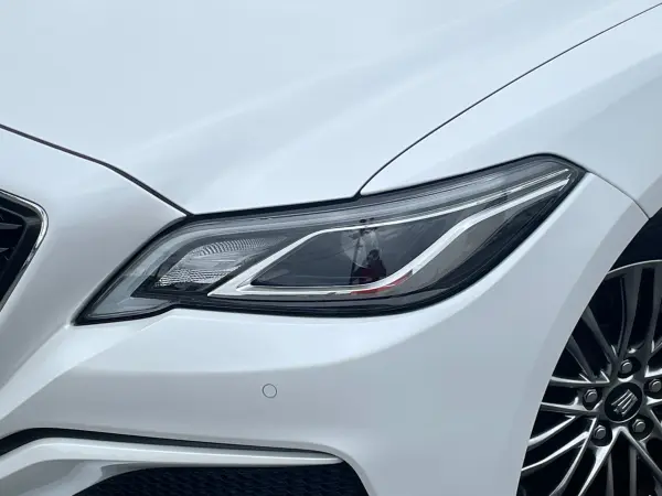 2021 Toyota Crown — photo 9 | Tuminion Kenya