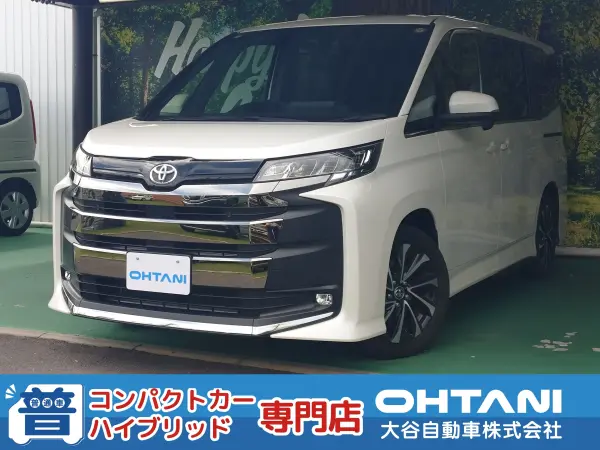 2022 Toyota Noah — photo 1