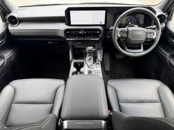 2025 Land Cruiser 250 — photo 2 | Tuminion Kenya