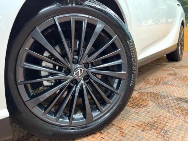2023 Lexus Rx — photo 8 | Tuminion Kenya