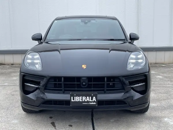 2021 Porsche Macan — photo 8 | Tuminion Kenya