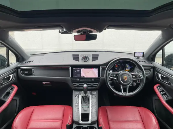 2021 Porsche Macan — photo 3 | Tuminion Kenya