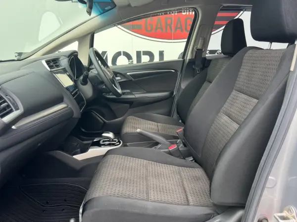 2019 Honda Fit — photo 7 | Tuminion Kenya
