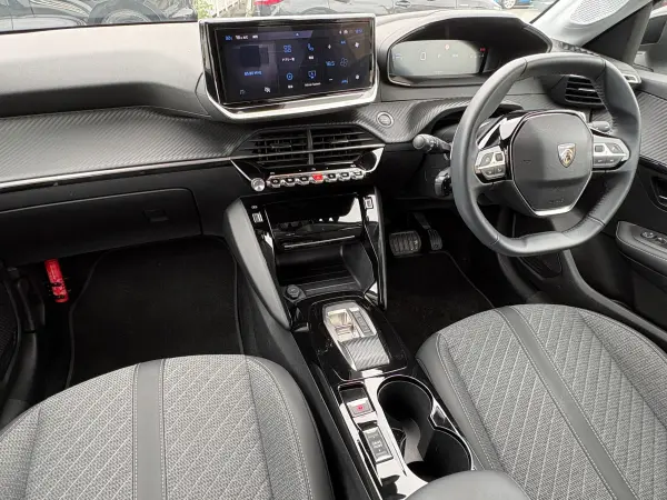 2025 Peugeot 208 — photo 2 | Tuminion Kenya