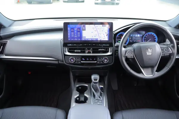 2021 Toyota Crown — photo 2 | Tuminion Kenya