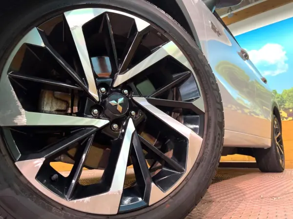2022 Mitsubishi Outlander — photo 8 | Tuminion Kenya