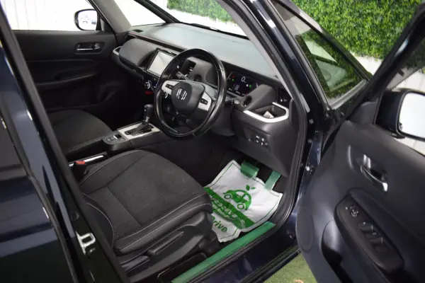 2022 Honda Fit — photo 8 | Tuminion Kenya