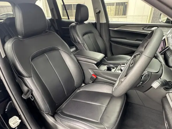 2024 Jeep Grand Cherokee — photo 7 | Tuminion Kenya