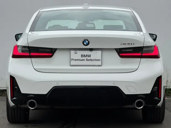 2024 Bmw 3 Series — photo 2 | Tuminion Kenya