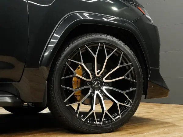 2023 Lexus Lx — photo 9 | Tuminion Kenya