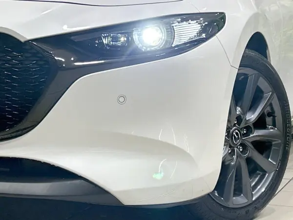 2024 Mazda 3 Fastback — photo 8 | Tuminion Kenya