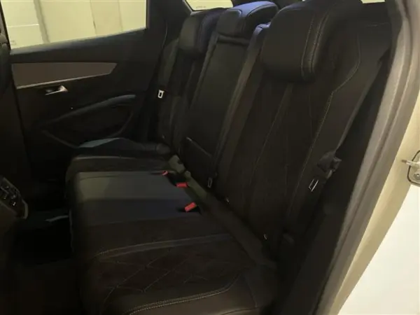 2019 Peugeot 3008 — photo 3 | Tuminion Kenya