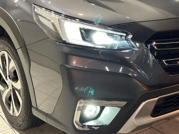2022 Subaru Legacy Outback — photo 9 | Tuminion Kenya