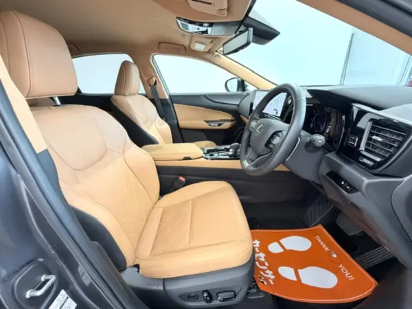 2025 Lexus Nx — photo 8 | Tuminion Kenya