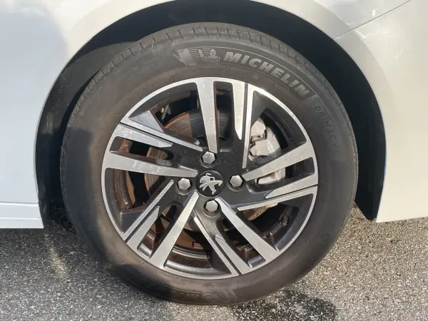 2021 Peugeot 208 — photo 9 | Tuminion Kenya