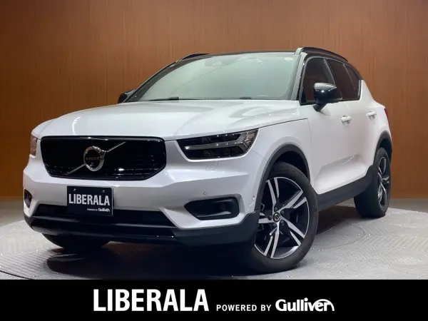 2020 Volvo Xc40 — photo 1