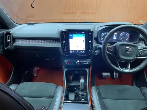 2020 Volvo Xc40 — photo 2 | Tuminion Kenya