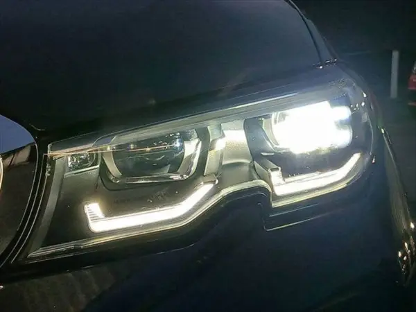 2019 Bmw 3 Series — photo 8 | Tuminion Kenya