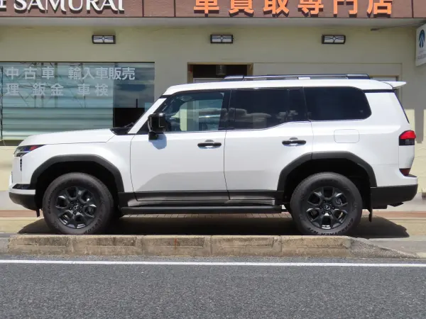 2025 Lexus Gx — photo 9 | Tuminion Kenya