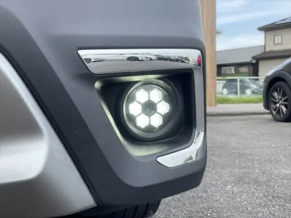 2022 Subaru Legacy Outback — photo 9 | Tuminion Kenya
