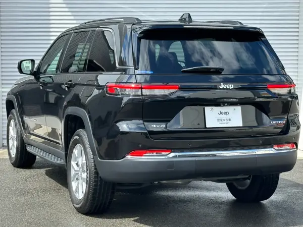 2023 Jeep Grand Cherokee — photo 2 | Tuminion Kenya