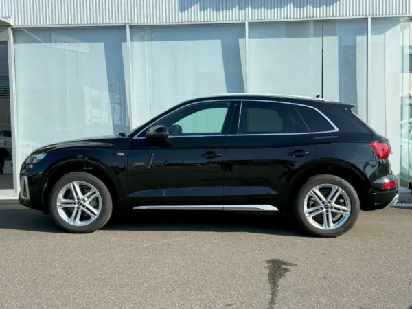 2022 Audi Q5 — photo 3 | Tuminion Kenya