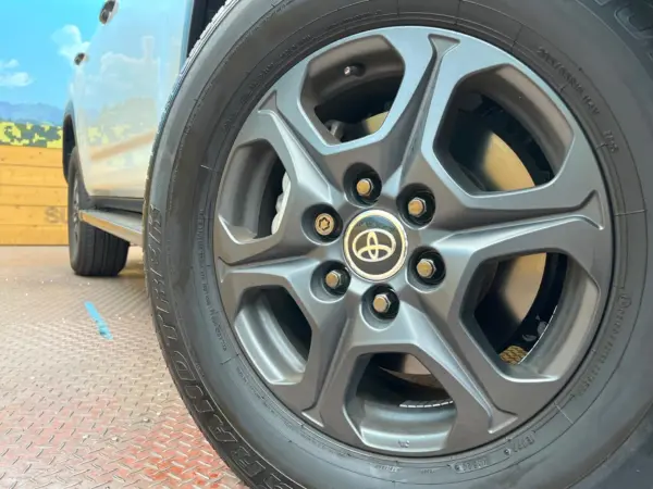 2023 Toyota Landrcuiser 300 — photo 9 | Tuminion Kenya